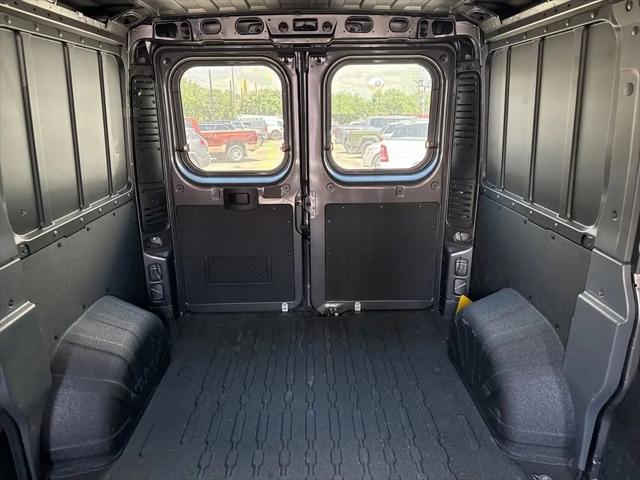 2026 Ram ProMaster Cargo Van Tradesman Low Roof 118" WB w/Pass Seat