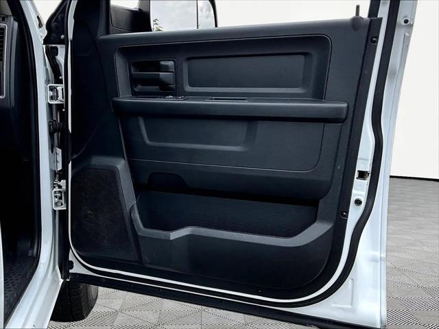 2017 Ram 1500 Tradesman Crew Cab 4x2 6'4" Box