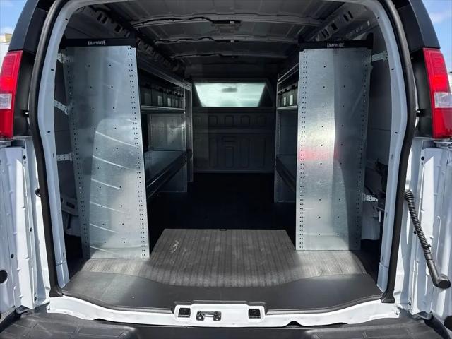 2026 Chevrolet Express Cargo Van 2500 Regular Wheelbase, WT, RWD
