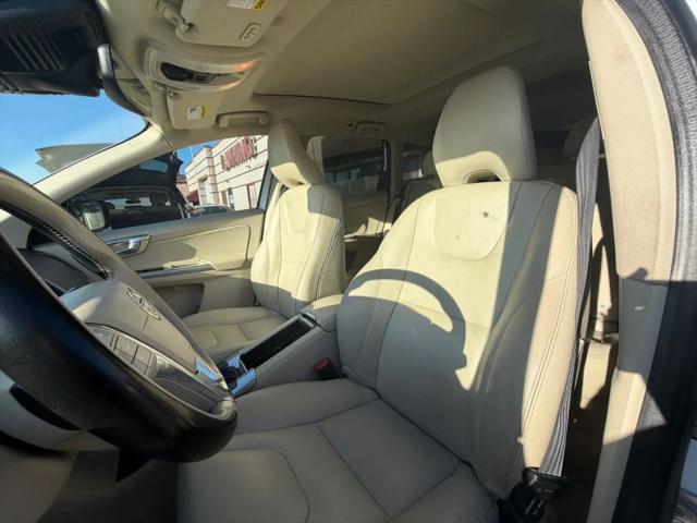 2016 Volvo XC60 T5 Drive-E Platinum