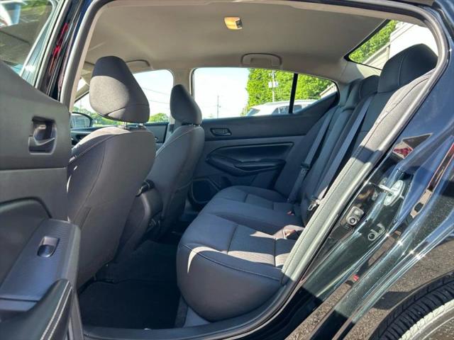2025 Nissan Altima SV FWD