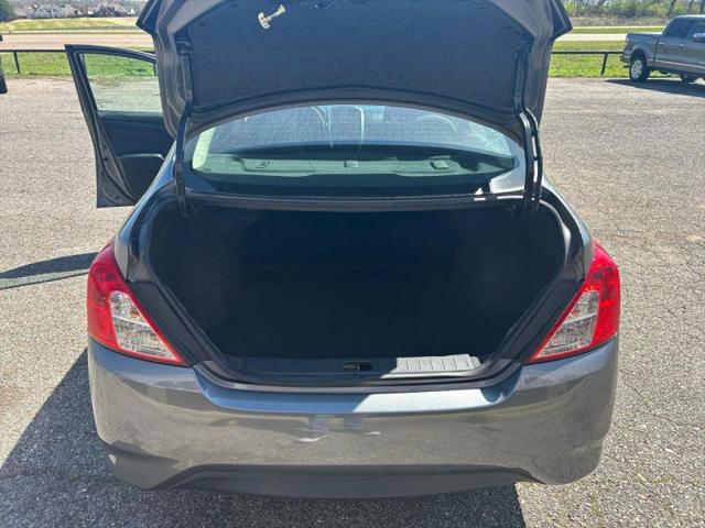 2016 Nissan Versa 1.6 S