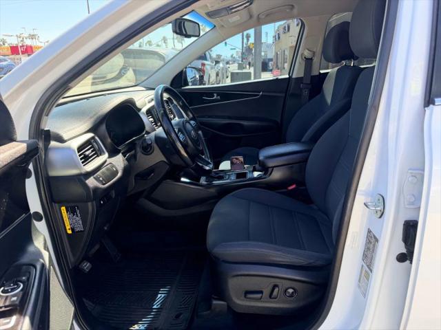 2016 Kia Sorento 3.3L LX
