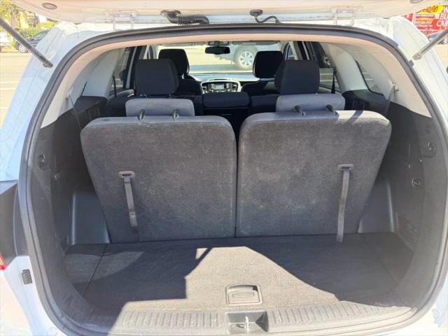 2016 Kia Sorento 3.3L LX