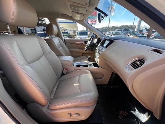 2018 Nissan Pathfinder SL