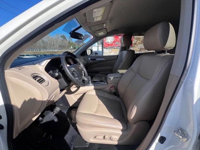 2018 Nissan Pathfinder SL