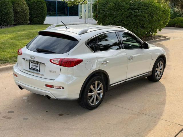 2016 INFINITI QX50 Base