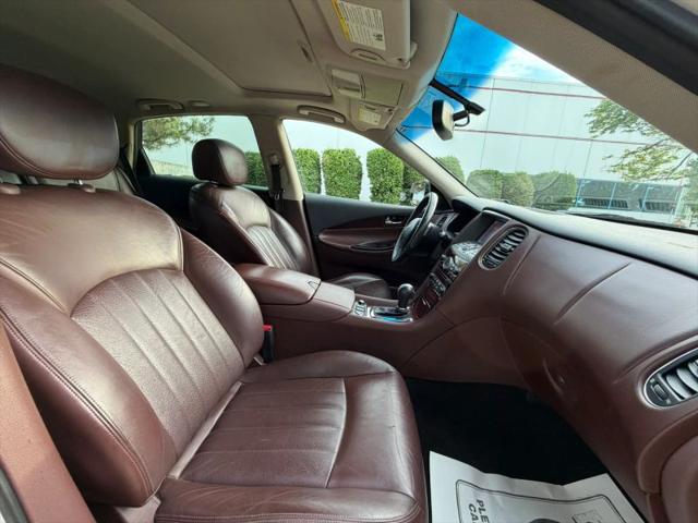2016 INFINITI QX50 Base