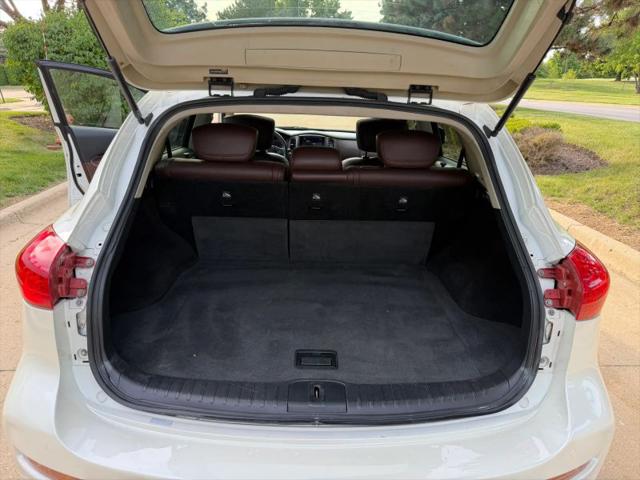 2016 INFINITI QX50 Base