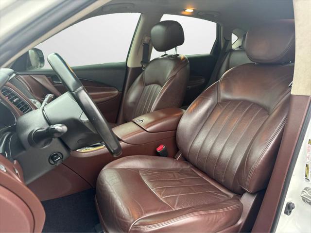 2016 INFINITI QX50 Base