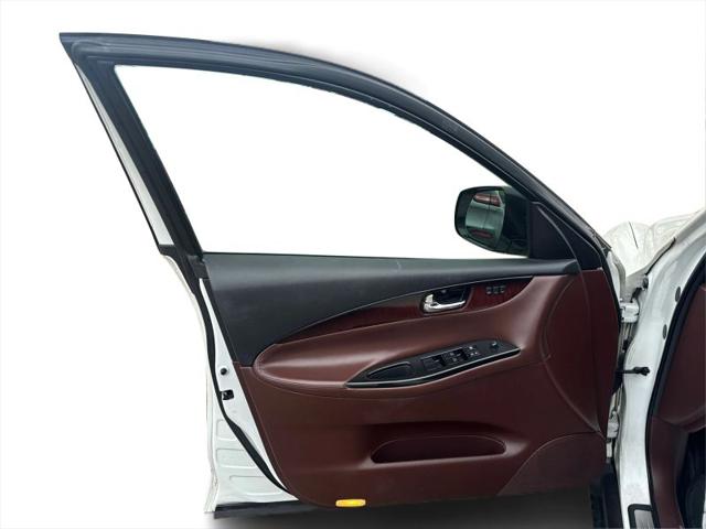 2016 INFINITI QX50 Base