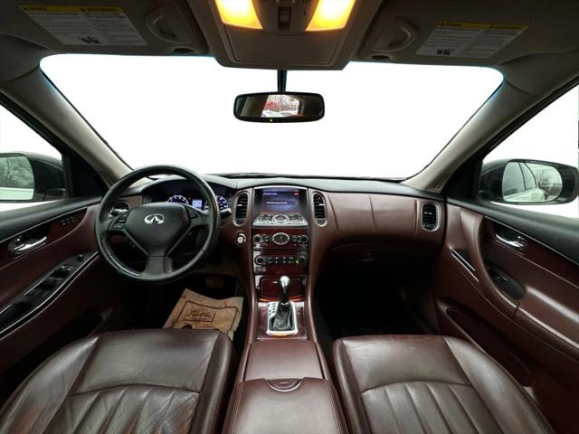 2016 INFINITI QX50 Base