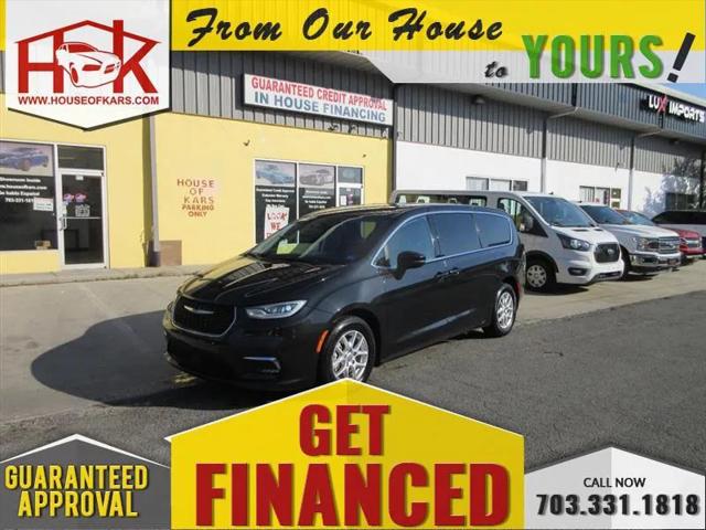 2023 Chrysler Pacifica Touring L for sale in Manassas, VA