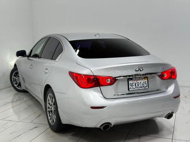 2015 INFINITI Q50 Premium