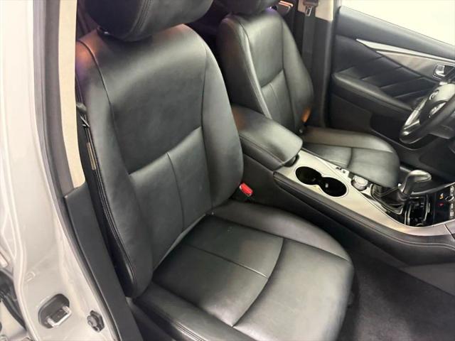 2015 INFINITI Q50 Premium