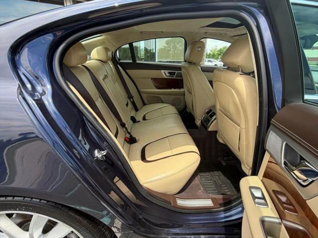 2015 Jaguar XF 3.0 Sport