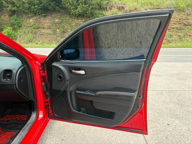 2018 Dodge Charger SXT RWD