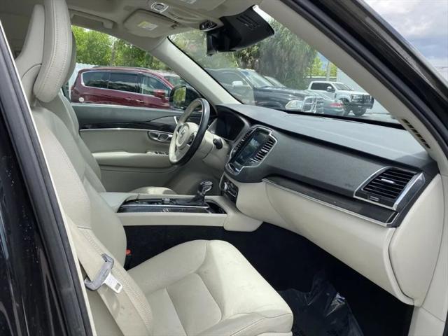2018 Volvo XC90 T5 Momentum