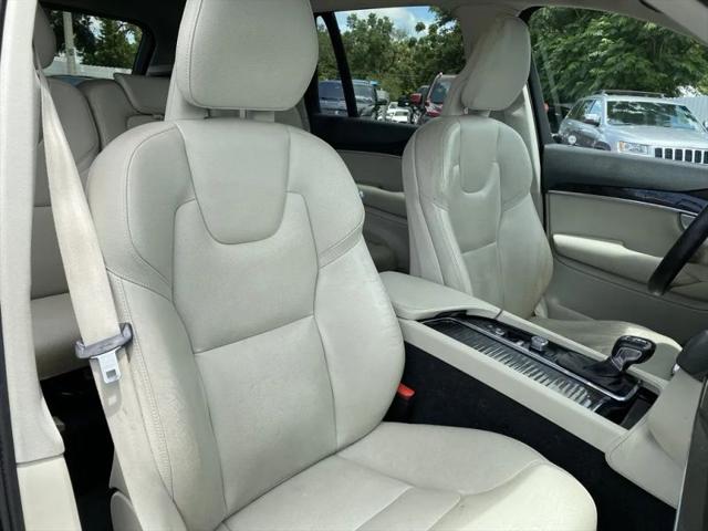2018 Volvo XC90 T5 Momentum
