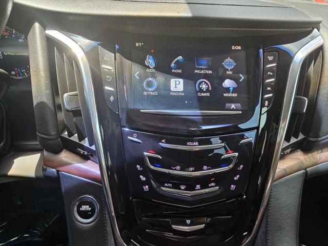 2016 Cadillac Escalade Luxury Collection