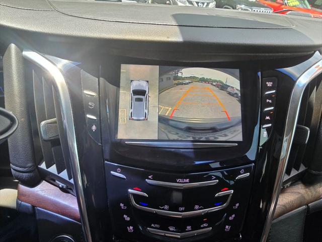 2016 Cadillac Escalade Luxury Collection