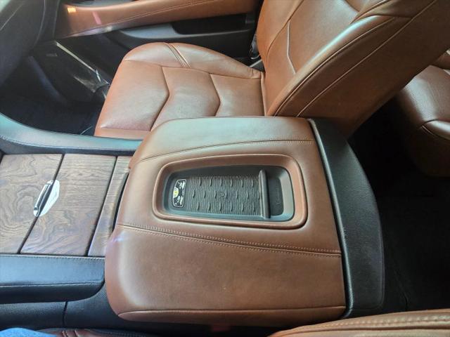 2016 Cadillac Escalade Luxury Collection