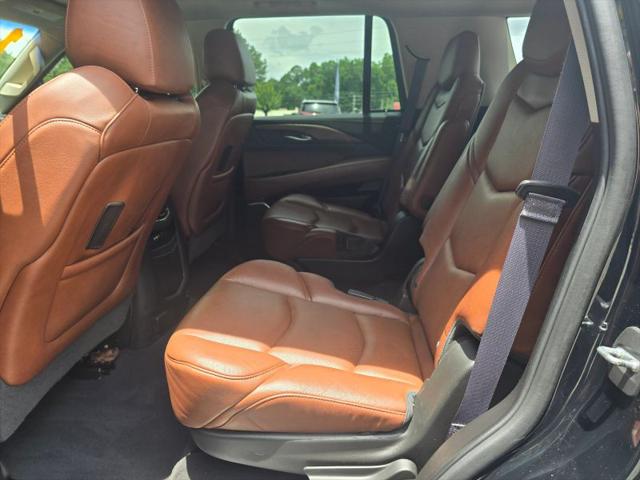 2016 Cadillac Escalade Luxury Collection