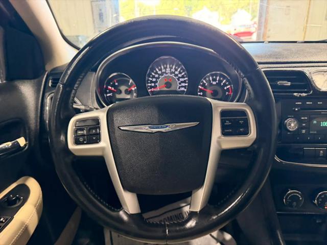 2012 Chrysler 200 Touring