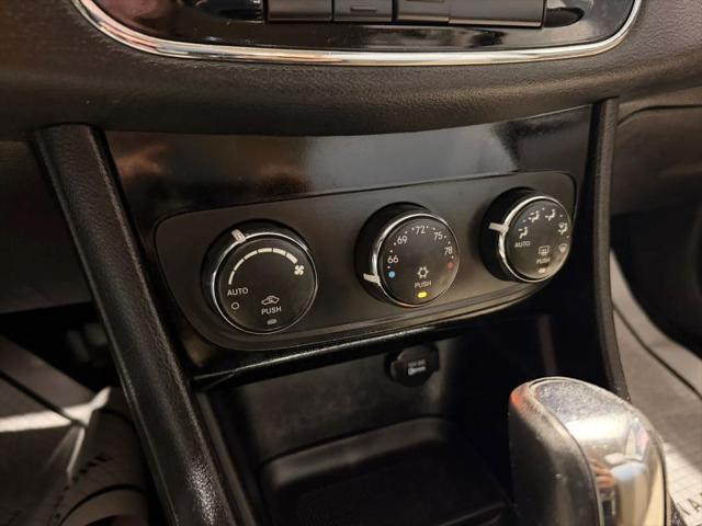 2012 Chrysler 200 Touring