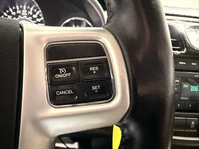 2012 Chrysler 200 Touring