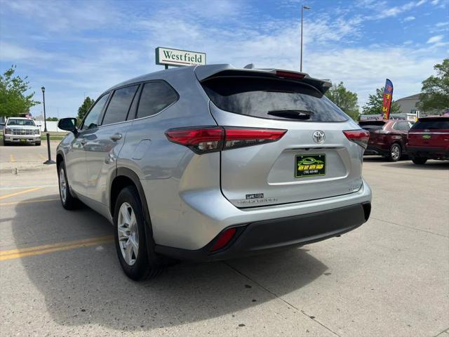 2020 Toyota Highlander LE