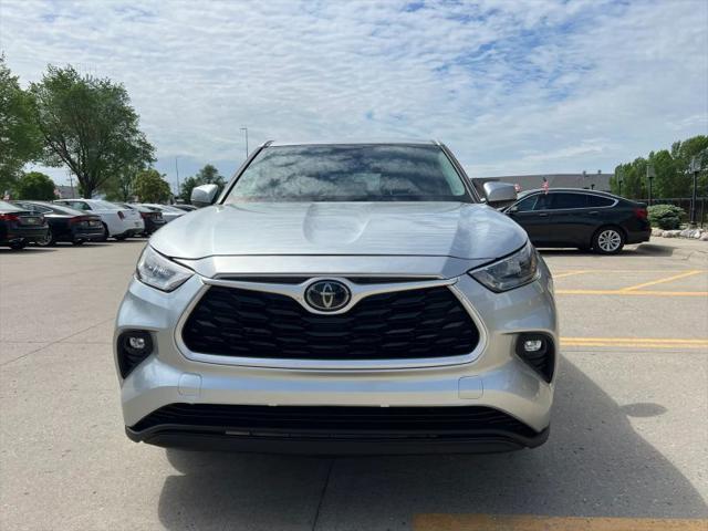 2020 Toyota Highlander LE