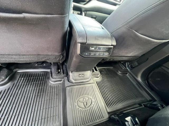 2020 Toyota Highlander LE