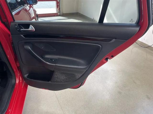 2011 Volkswagen Jetta SportWagen 2.0L TDI