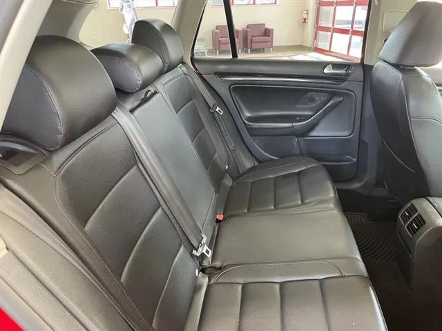 2011 Volkswagen Jetta SportWagen 2.0L TDI