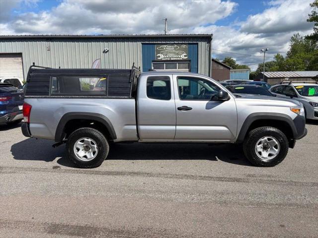 2017 Toyota Tacoma SR