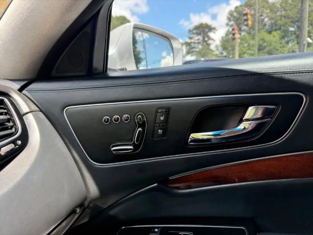 2015 Kia K900 Luxury