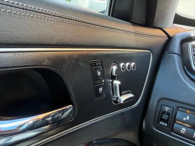 2015 Kia K900 Luxury