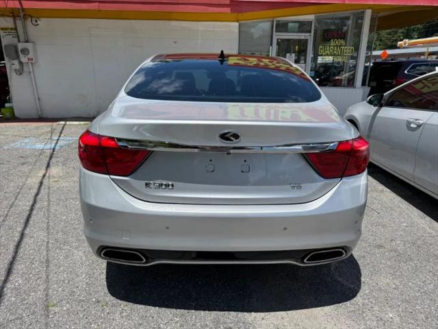 2015 Kia K900 Luxury