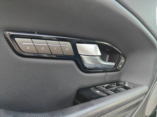2019 Land Rover Range Rover Evoque SE Premium
