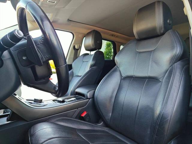 2019 Land Rover Range Rover Evoque SE Premium