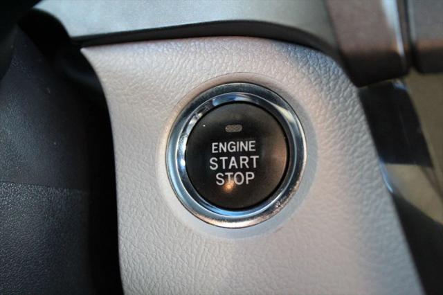 2015 Toyota Sienna XLE 8 Passenger