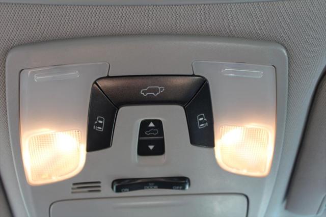 2015 Toyota Sienna XLE 8 Passenger