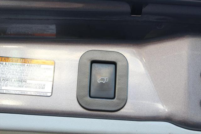 2015 Toyota Sienna XLE 8 Passenger