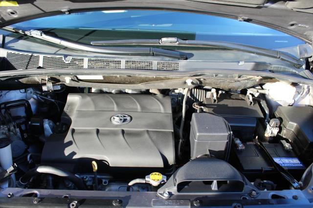 2015 Toyota Sienna XLE 8 Passenger