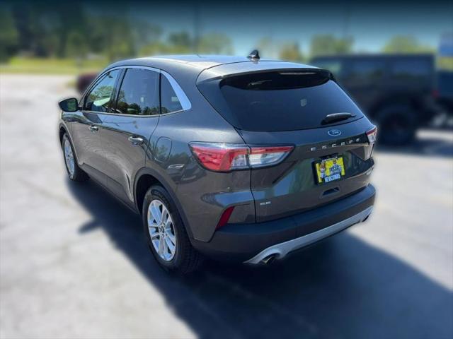 2020 Ford Escape SE