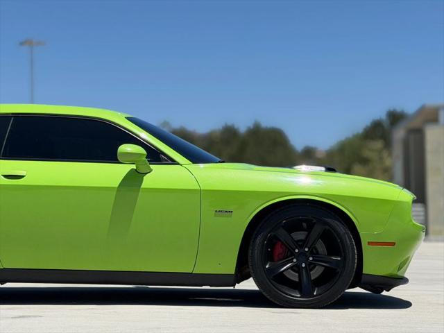 2015 Dodge Challenger R/T Shaker