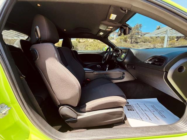 2015 Dodge Challenger R/T Shaker