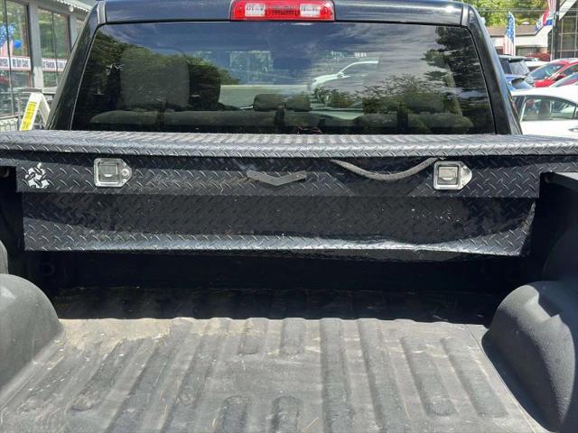 2019 Ram 1500 Classic Express Quad Cab 4x4 6'4" Box