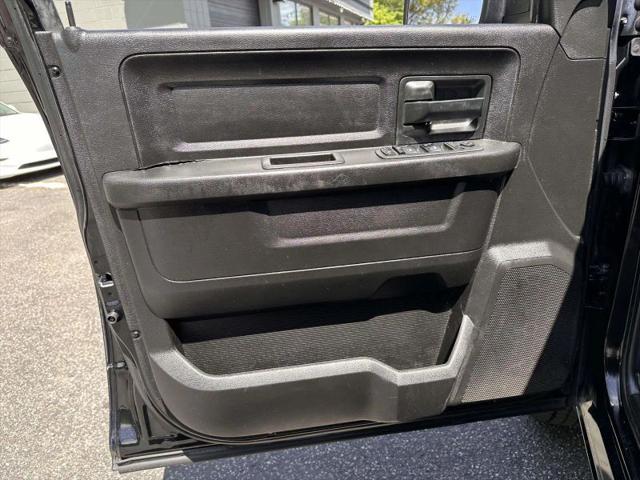 2019 Ram 1500 Classic Express Quad Cab 4x4 6'4" Box